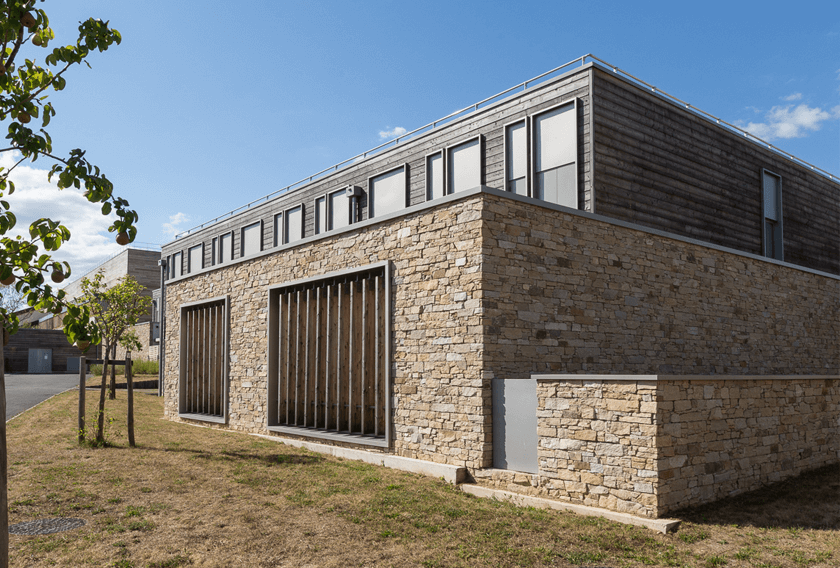 Stonepanel Sylvestre sur la façade du Lycée Clisson