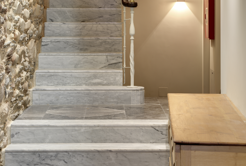 Escaliers en marbre pour l'intérieur