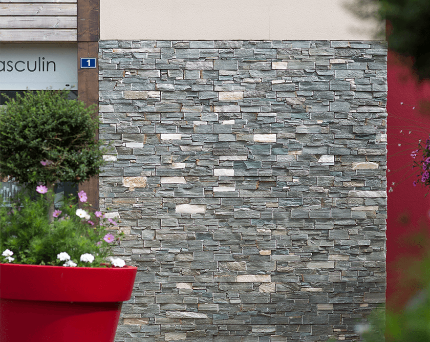 Stonepanel Nordic sur la facade d'un salon de coiffure