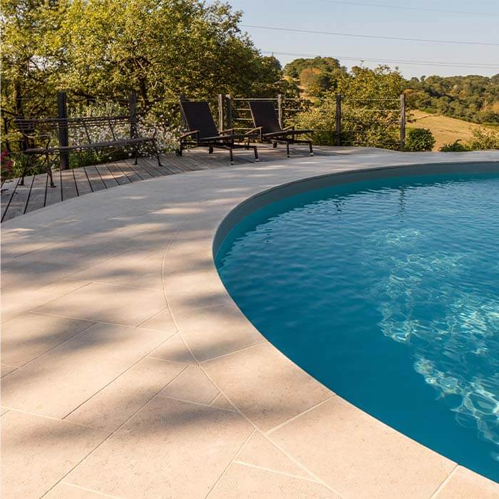 calcaire alhambra beige piscine exterieur