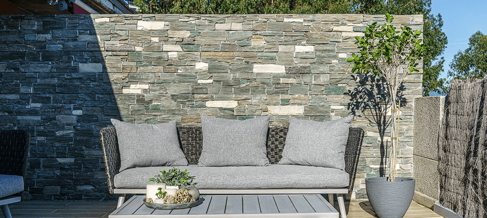 Terrasse urbaine réalisée avec Stonepanel Nordic